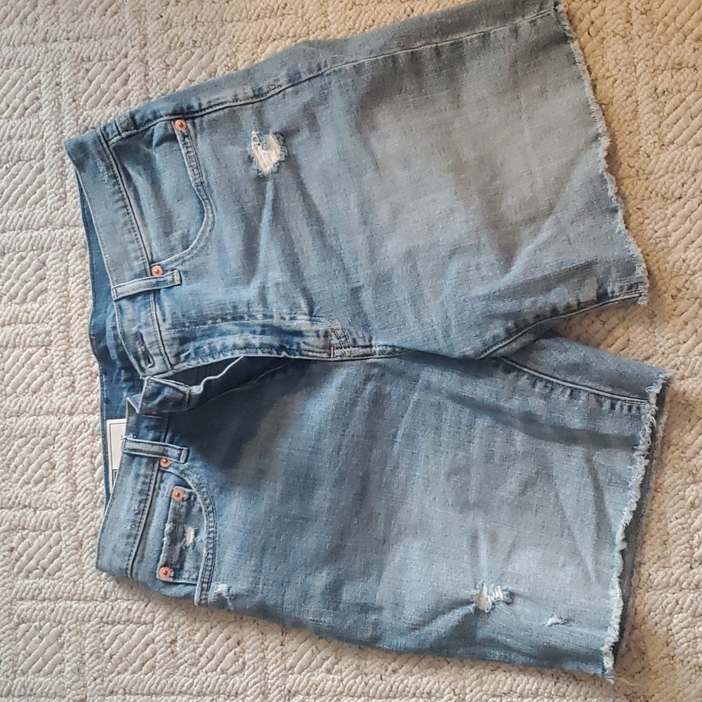 gap long denim shorts size on photo